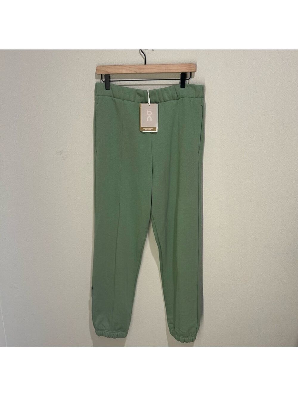 NWT On Cloud Club Sweatpants Fern Men’s Medium